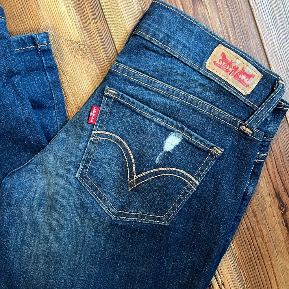 Levi’s Distressed 524 Too Superlow Jeans, Size 1M (25x32) - Picture 3 of 15